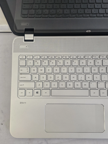 Hp Touchscreen Laptop - AMD A10-5750M - 6GB RAM - 750GB HDD